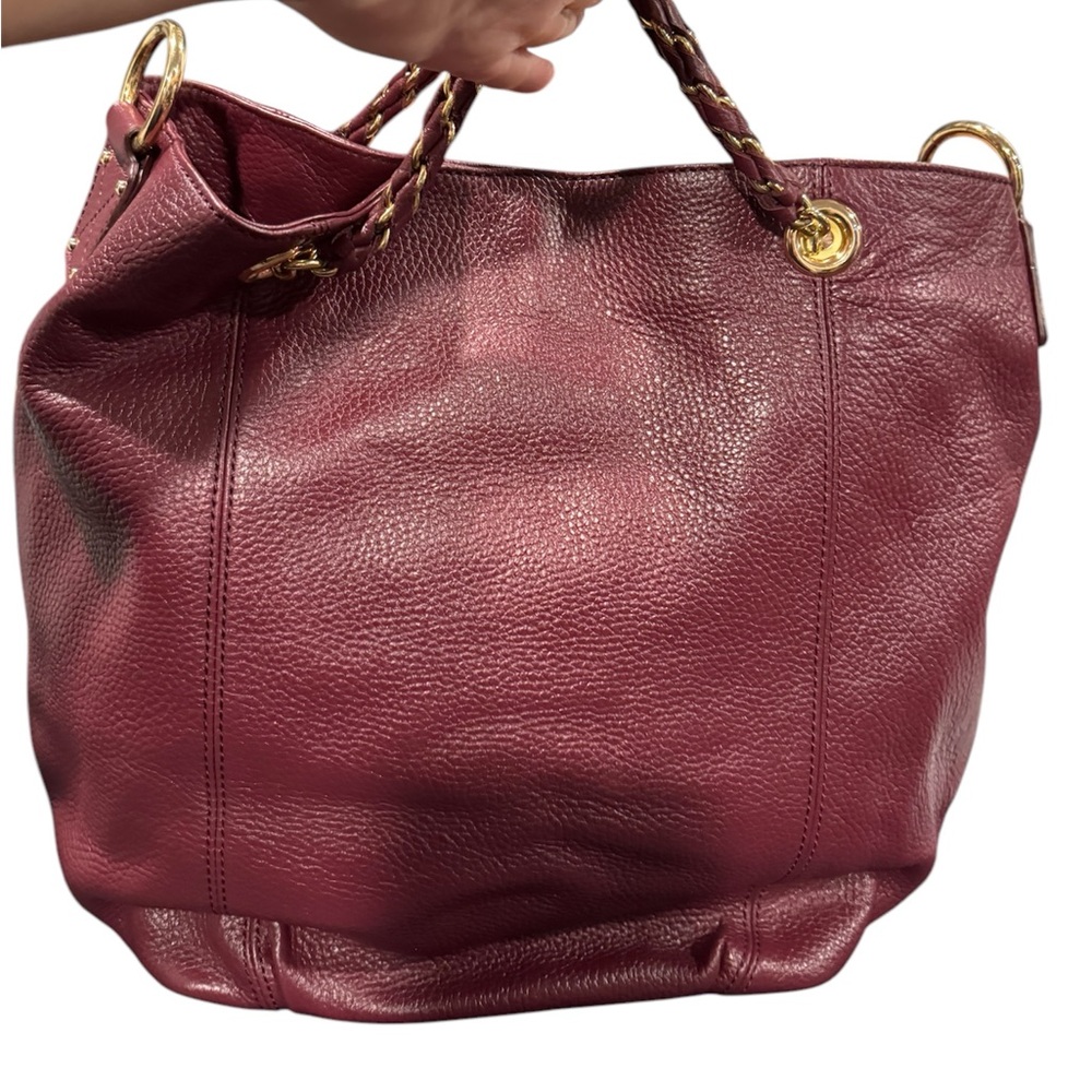 PRICE CUT !!!Brand new gorgeous Polinni Love Moschino maroon pebble leather bag.